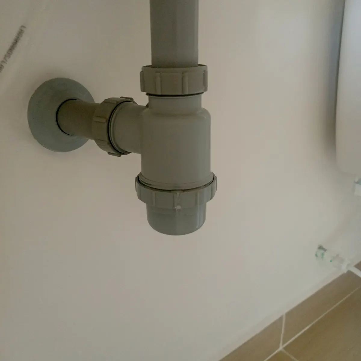 Filtración en desagüe de lavamanos